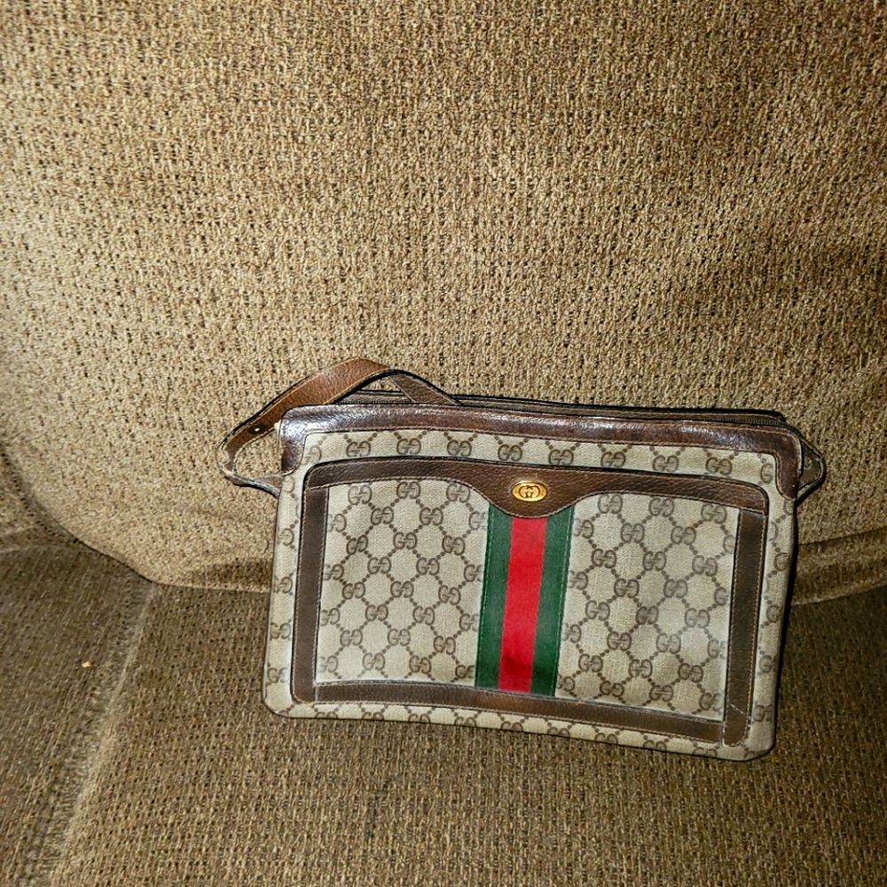 Gucci purse